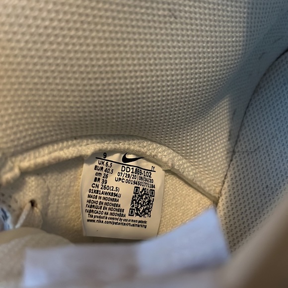 Women’s Nike Dunk High ‘Football Grey’ - Picture 7 of 8